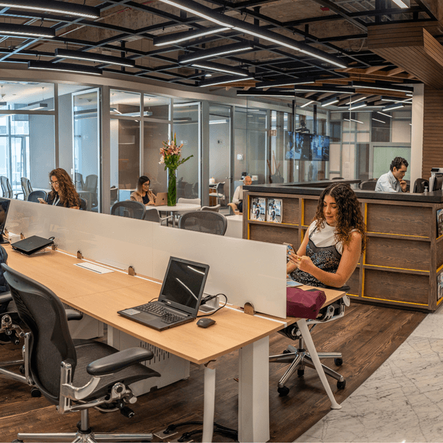 Coworking Plaza Carso en C. Lago Zurich 245, Amp Granada, Miguel Hidalgo, 11529 Ciudad de México, CDMX, México - Calle Lago Zurich 245