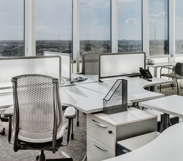 Coworking Corporativo Malecón Américas en 5, Corporativo Américas, Av. Bonampak SM 6 Mz. 1 Lt. 1, 77500 Cancún, Q.R., México - Avenida Bonampak SM 6 Mz. 1 Lt. 1