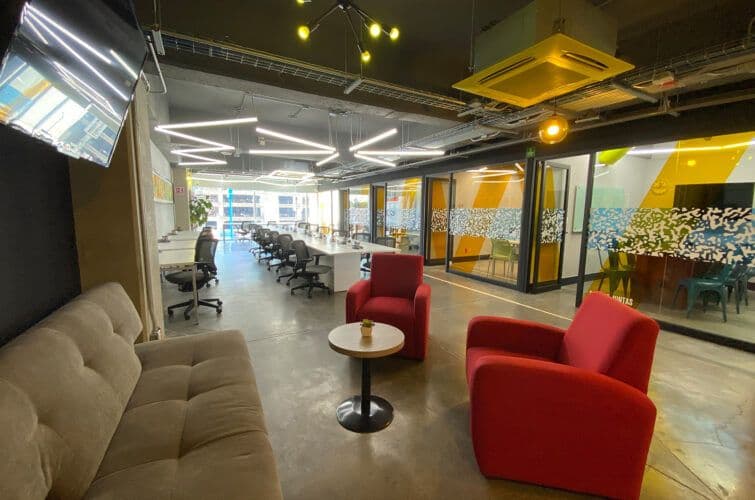 Coworking en Pafnuncio Padilla 26-Piso 3 y 4, Cd. Satélite, 53100 Naucalpan de Juárez, Méx., México