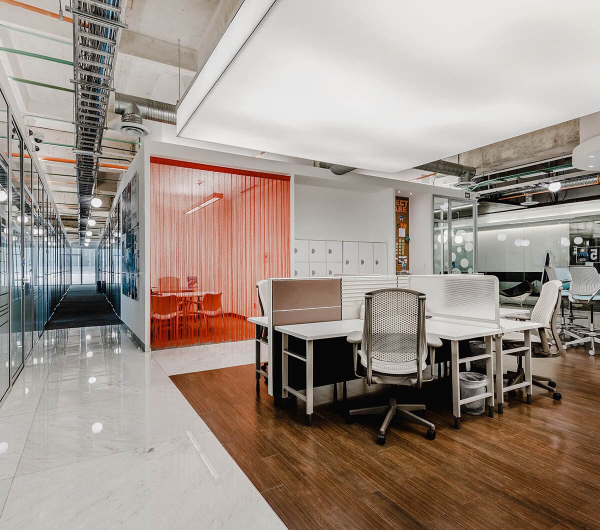 Coworking Corporativo Malecón Américas en 5, Corporativo Américas, Av. Bonampak SM 6 Mz. 1 Lt. 1, 77500 Cancún, Q.R., México - Avenida Bonampak SM 6 Mz. 1 Lt. 1